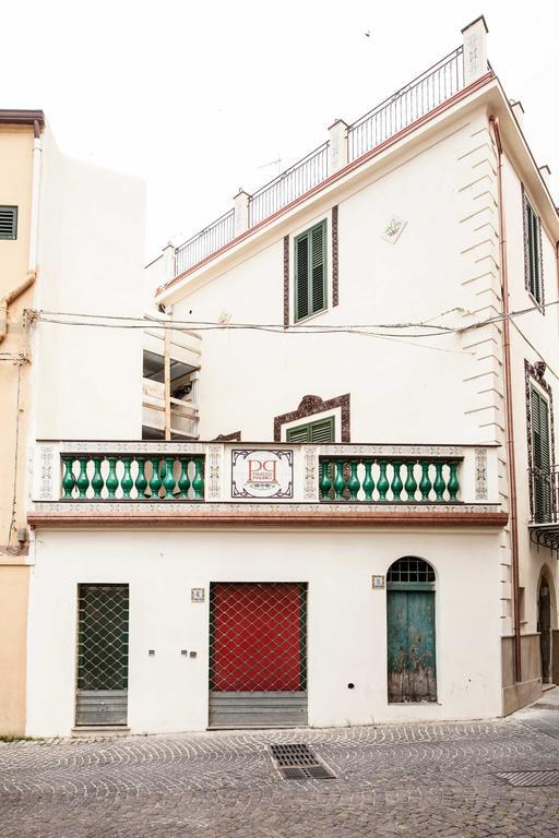 Palazzo Pagliaro Hotel Santo Stefano di Camastra Bagian luar foto